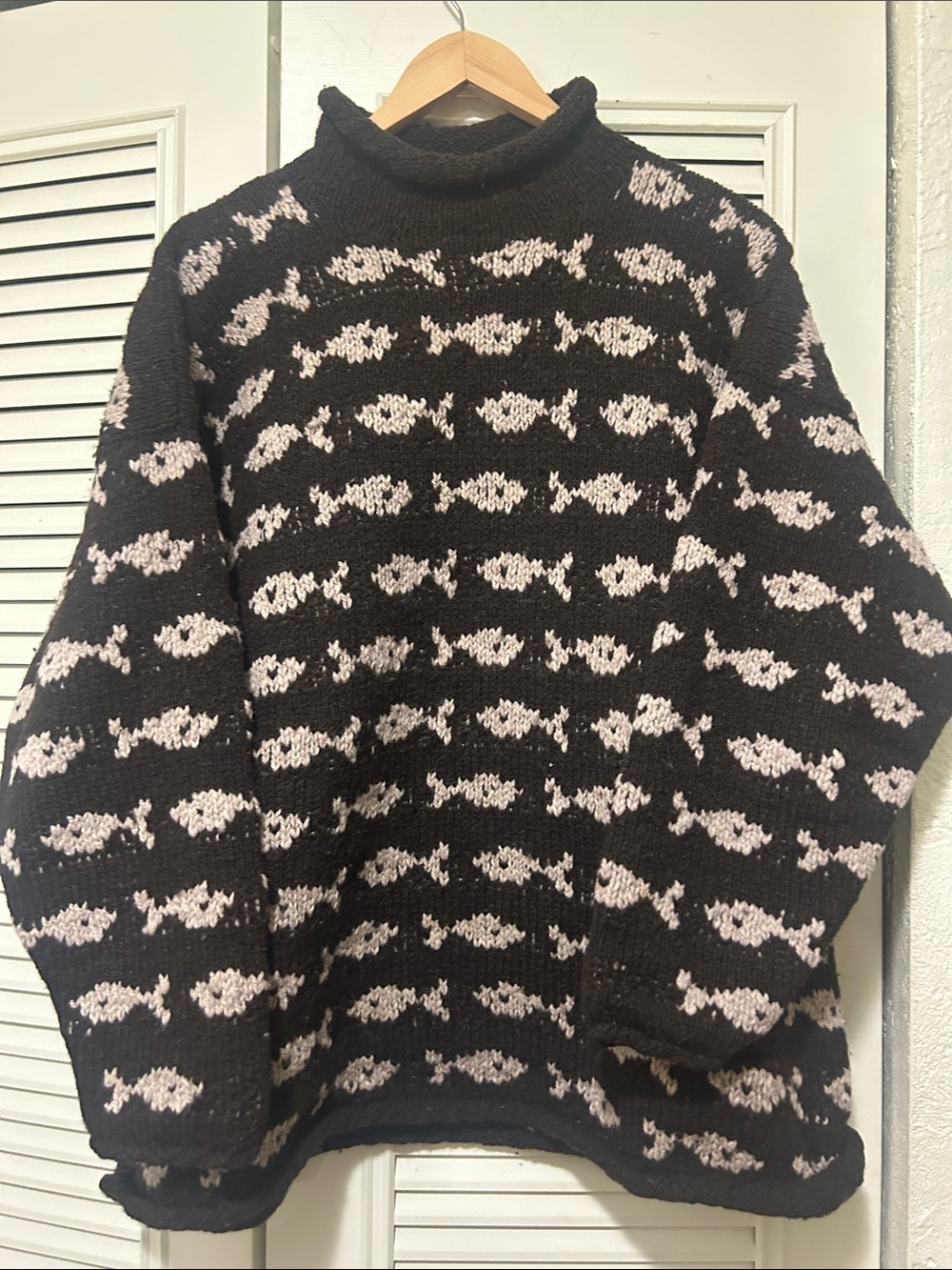 AMANO 100% Wool Fish Pattern brown  Ivory Turtleneck Handmade Bolivia M/L/XL